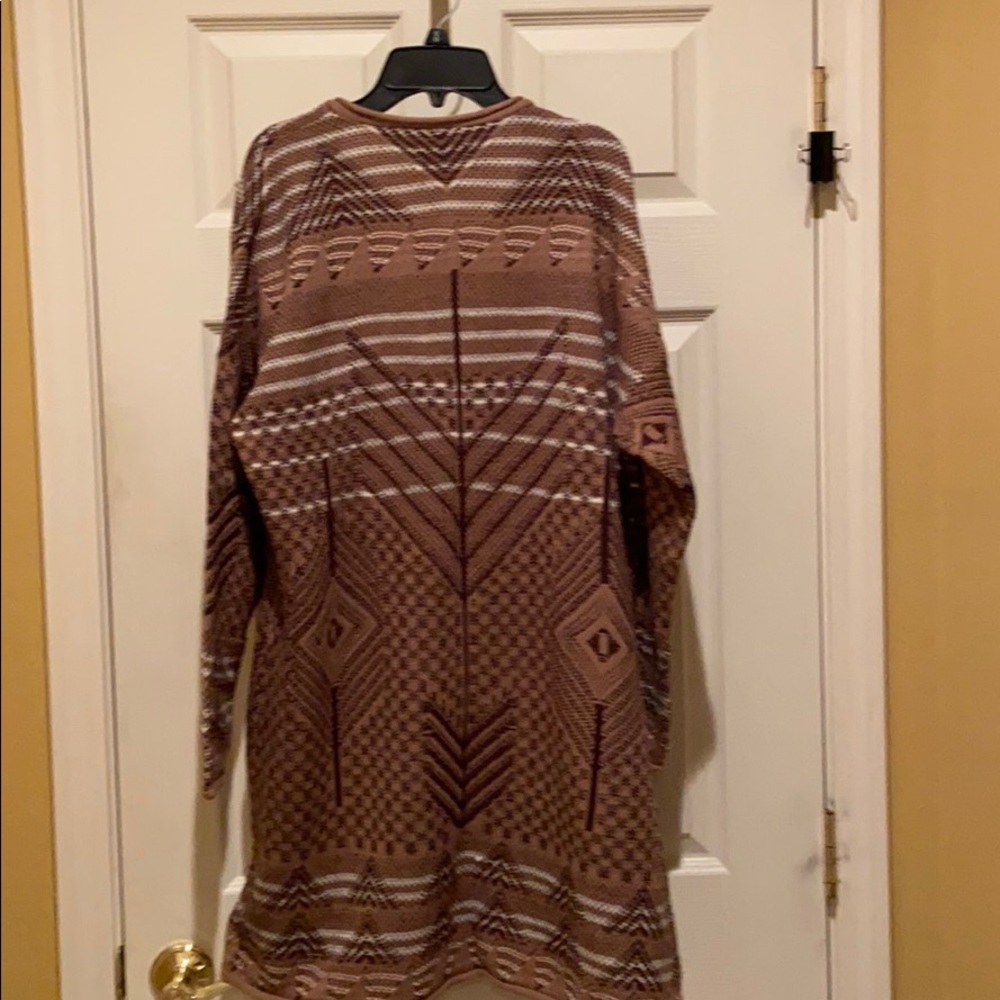 Knee length sweater - Picture 2 of 3